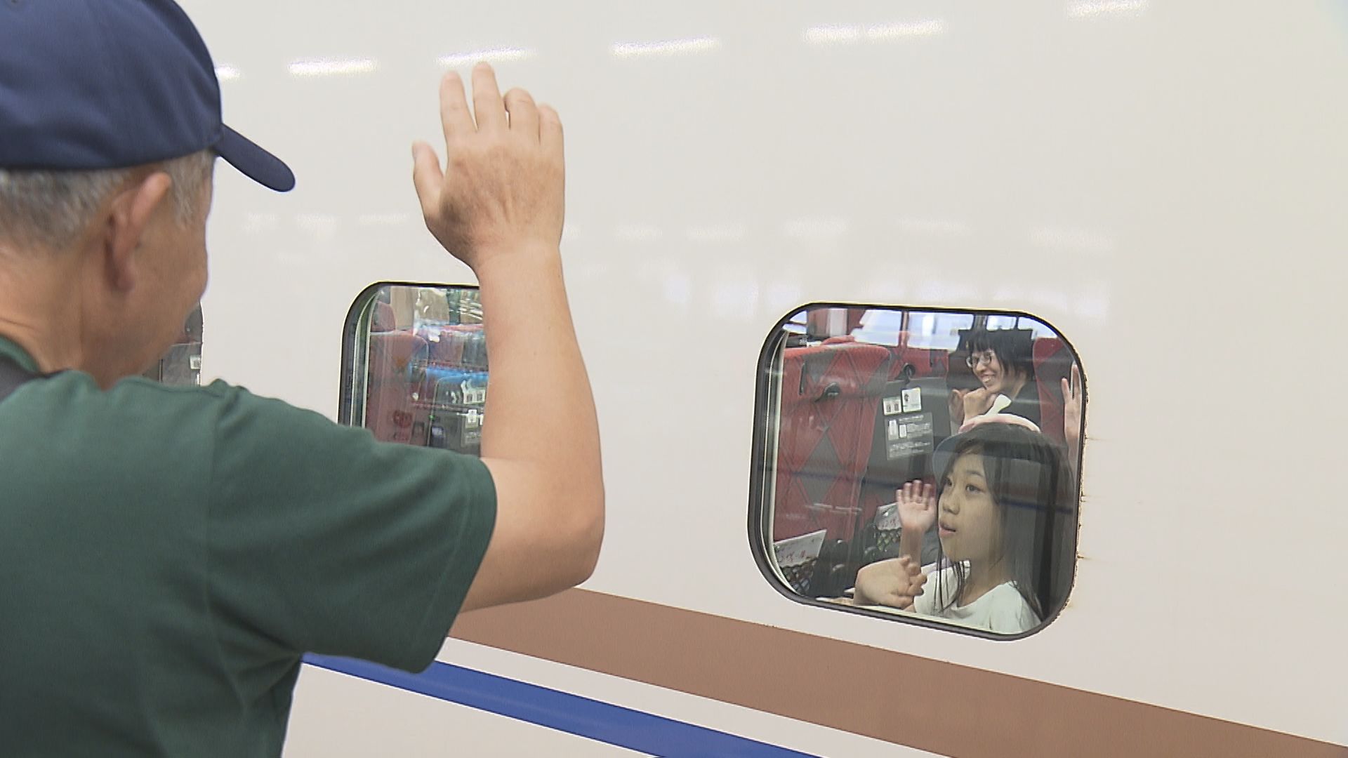 思い出いっぱい「いい感じ」お盆休み終盤 Uターンラッシュで駅は混雑【新潟】 2026年08月16日(日)